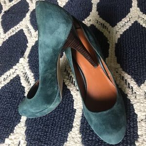 Banana Republic Kristen Suede Heels